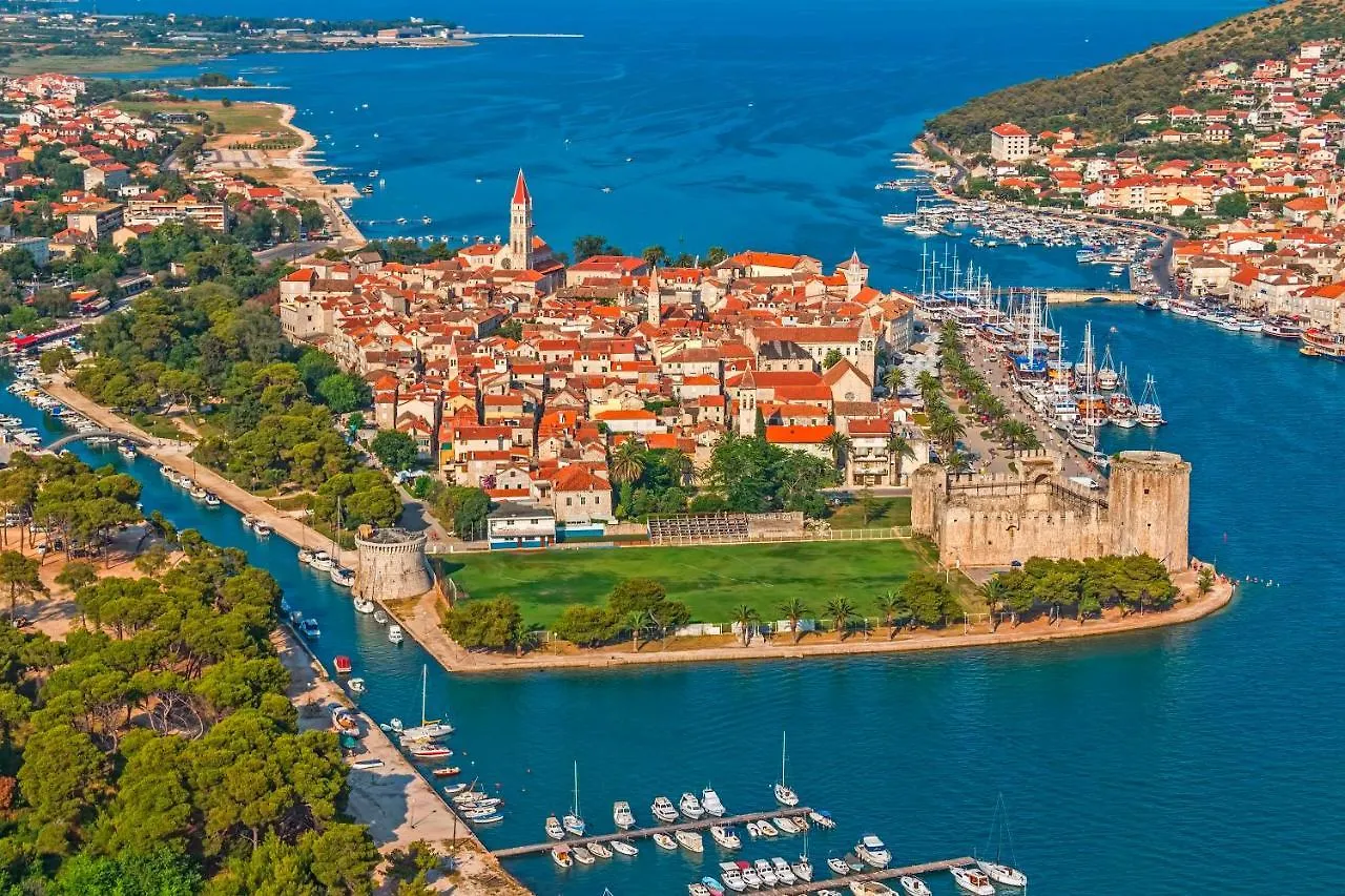 Hotel Barba In Trogir - Mittel-Dalmatien à Mastrinka