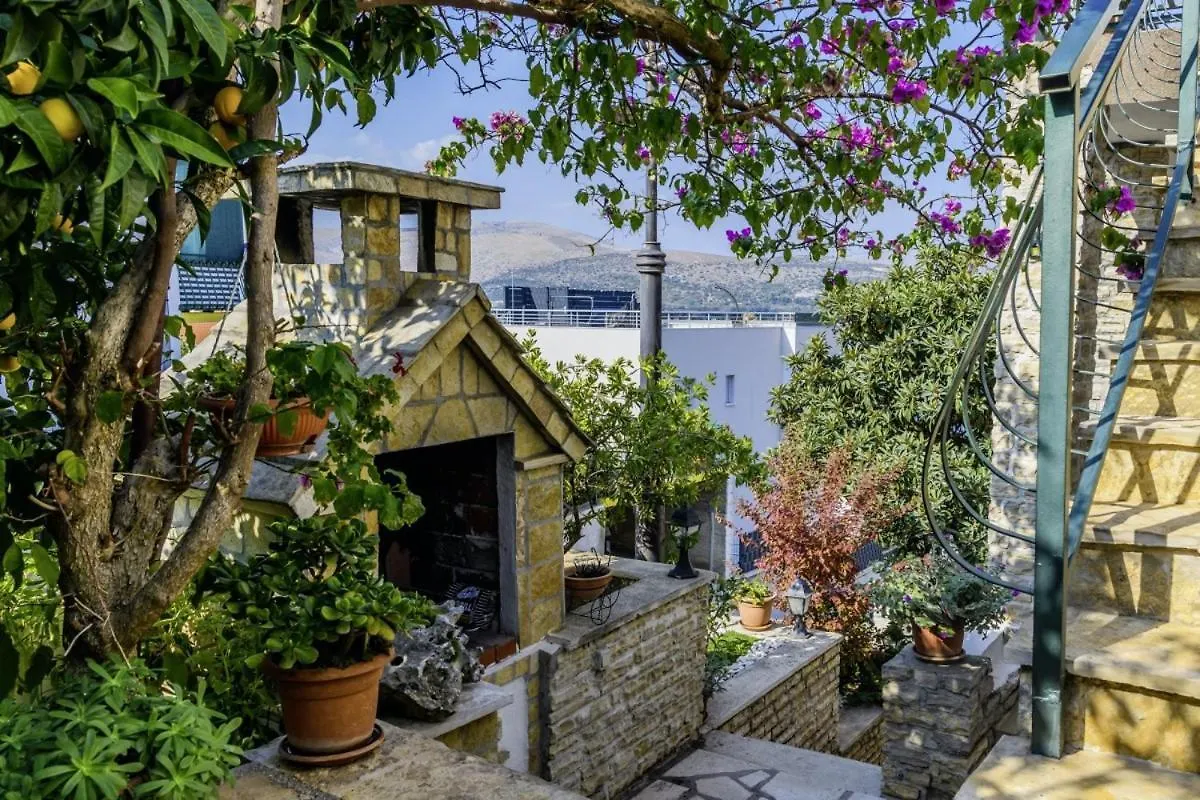 Hotel Barba In Trogir - Mittel-Dalmatien à Mastrinka